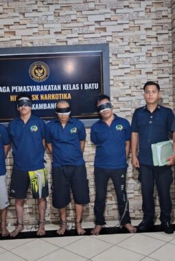 40 WARGA BINAAN SUMSEL DILAYAR KE NUSAKAMBANGAN, 4 WARGA BINAAN MENUJU LAPAS BATU