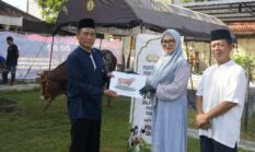 Selain Distribusikan Total 11 Hewan Kurban Hingga Pelosok Kawedanan, Kapolres Sragen Sembelih 4 Sapi di Mapolres