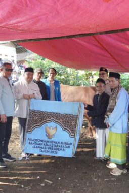 Camat Cigedug Terimakasih Mendalam Dengan Kedatangan Bupati Garut Atas Bantuan Hewan Kurban Presiden RI 2026