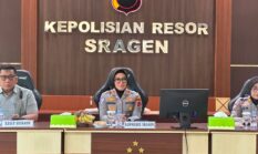 Pasca Fenomena “Pocong Jadi-Jadian”, Kapolres Sragen Buat 7 Remaja Sungkeman di Acara Pembinaan: Tangis Orang Tua Pecah di Aula Polres