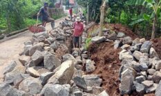 Proyek Drainase dan Rekonstruksi Jalan Soyog Rp816 Juta Disorot, Diduga Tak Sesuai Spesifikasi