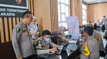 Bhabinkamtibmas Polresta Surakarta Jalani Pemeriksaan Kesehatan Sebelum Lakukan Tracing TB