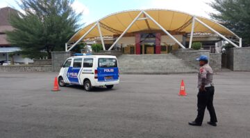 Polantas Menyapa: Hari Pertama Operasi Patuh Candi 2026, Satlantas Polres Karanganyar Edukasi Pentingnya Kepemilikan SIM yang Sah