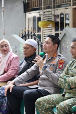 Kapolres Metro Jakarta Timur dan Dandim 0505 Jakarta Timur Perkuat Sinergi Bersama Warga Melalui Jaga Jakarta On The Spot di Klender