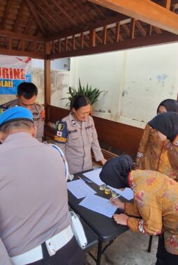Polres Boyolali Perkuat Pengawasan Internal, 136 Personel Jalani Tes Urine dengan Hasil Negatif