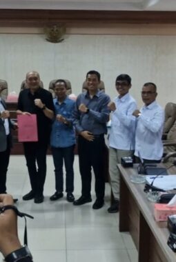 Warga Candirejo Datangi DPRD Kabupaten Semarang, Desak Evaluasi hingga Pencopotan Lurah