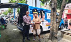 Polantas Menyapa di Samsat Keliling, Satlantas Karanganyar Edukasi Pentingnya Tertib Administrasi Kendaraan
