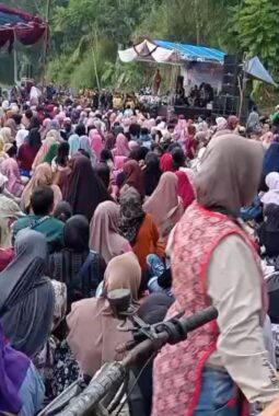 Gegap Gempita di Pakenjeng, Jutaan Umat Tumpah Ruah Sambut Ust Nana Gerhana di Tabligh Akbar Memperingati Tahun Baru Islam 1448 H