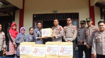 Sambut Hari Bhayangkara ke-80, Polres Wonogiri Tebar Kepedulian Melalui Bakti Sosial untuk Lansia dan Pekerja Sektor Informal