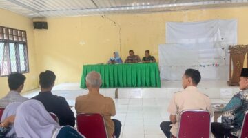 HIMPUNAN MAHASISWA GUNUNGSARI Sampaikan Hasil Kajian Program Makan Bergizi Gratis dalam Rapat Koordinasi Kecamatan Gunungsari