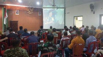 Kodim 0731/Kulon Progo Bersama Masyarakat Nobar Sepak Bola Gembira  Piala Dunia Tahun 2026 