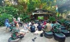 Pererat Kebersamaan, Kodim 0730/Gunungkidul Gelar “Nobar Bola Gembira” Piala Dunia 2026 Bersama Masyarakat di Dua Lokasi.
