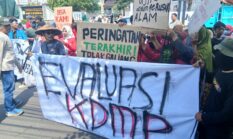 Sampaikan Aspirasi Tolak Galian C, Warga Tunggulsari Gelar Aksi Di Depan Gedung DPRD Kendal