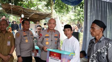 Hari Bhayangkara ke-80, Polda Banten Bedah Rumah Warga dan Salurkan 100 Paket Sembako