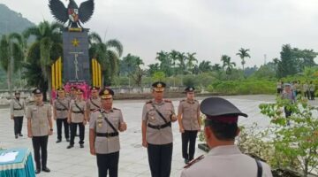 Hormati Jasa Pahlawan, Polres Lubuk Linggau dan Polres Musi Rawas Gelar Ziarah Rombongan di TMP Patria Bukit Sulap