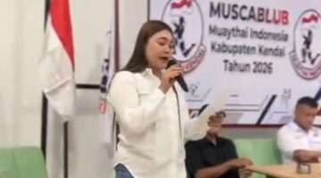 Ketum Pengprov Muaythai Indonesia Jateng, Resmi Kukuhkan Suprihatiningsih Jadi Ketua Cabang Kendal