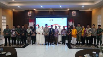 Kasrem 072/Pamungkas Hadiri Doa Bersama Lintas Agama Memperingati Hari Ulang Tahun (HUT) Bhayangkara ke- 80 Polda DIY