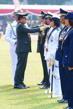 Pangdam IV/Diponegoro Dampingi Panglima TNI pada Prasetya Perwira Diktukpa TNI Integratif dan Kunjungan ke Museum Bersejarah
