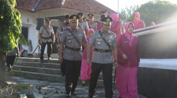 Polres Wonogiri Gelar Ziarah di TMP Kusuma Bangsa Sambut HUT Bhayangkara ke-80