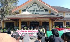 Demo Warga Banyon: Lurah Berjanji Akan Menghentikan Dukuh Dalam waktu 7 Hari