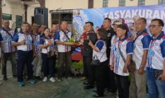 Hari Bhayangkara ke-80, PJW Bersama Insan Pers Wonogiri Beri Kejutan Tumpeng dan Kaos Simbolis untuk Polres Wonogiri, Perkuat Sinergi Polri dan Media