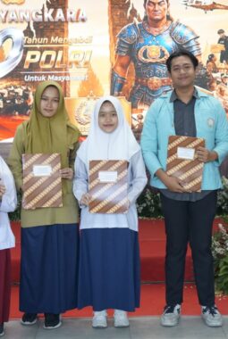 Kapolres Sragen Hadiahi 75 Anak Anggota Berprestasi dengan Beasiswa, Wujud Nyata Investasi SDM Polri di HUT Bhayangkara ke-80