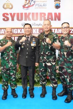 Perkokoh Sinergitas TNI-Polri, Pangdam IV/Diponegoro Hadiri Syukuran Hari Bhayangkara ke-80 di Mapolda Jateng