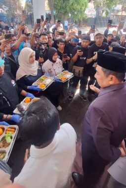Demo Unik Relawan MBG di Garut: Bawa Chef Profesional ke Lokasi Aksi untuk Patahkan Stigma Negatif