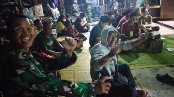 Pererat Kemanunggalan TNI-Rakyat, Koramil Jajaran Kodim 0730/Gunungkidul Gelar Nobar Piala Dunia Perancis VS Spanyol.