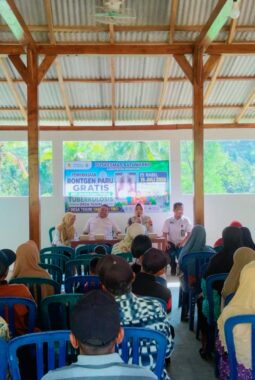 Sidokkes Polres Wonogiri Layani 100 Warga di Batuwarno, Cek Kesehatan Gratis dan Skrining TBC Digencarkan