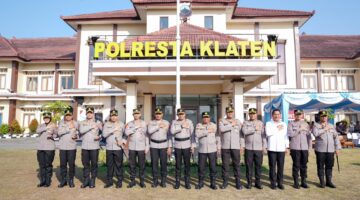 Pimpin Upacara Peningkatan Tipe Polresta Klaten, Kapolda Jateng Tegaskan Pelayanan kepada Masyarakat Harus Semakin Profesional dan Humanis