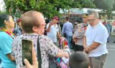 Pengguna Jalan Keluhkan Aksi Unras Ilegal Yang Dipimpin Istri DPO LS, Sebabkan Kemacetan Hampir 1 Km