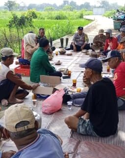 Sedekah Bumi Nepen Pererat Persatuan, Babinsa Teras Hadir Perkuat Kemanunggalan TNI dan Rakyat