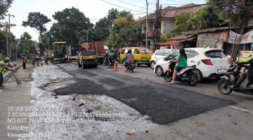 PT Praba Mas Hill Gercep Perbaiki Jalan Abdul Rahman Saleh, Kalipancur