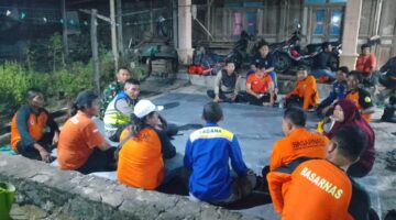 Polisi Kerahkan Tim Gabungan Cari Korban Tenggelam di Bengawan Solo Wilayah Tanon Sragen