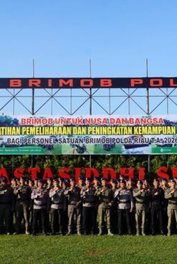 Tingkatkan Profesionalisme dan Kesiapsiagaan, Satbrimob Polda Riau Gelar Upacara Pembukaan Harpuan PHH
