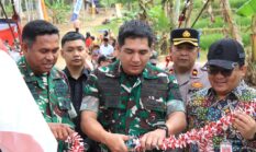 Danrem 074/Warastaratama Resmikan Jembatan Penghubung Antar Desa Dan Kelurahan Di Wonogiri 