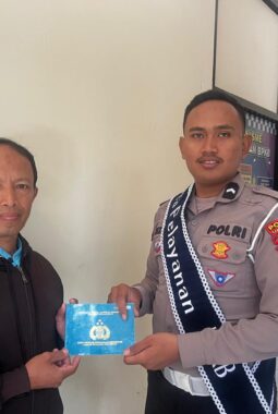 Polantas Menyapa Hadirkan Pelayanan Humanis dalam Pendampingan Pengajuan BPKB Hilang di Karanganyar