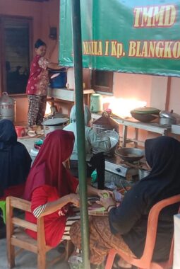Aksi Nyata Semangat Memasak Para Ibu-ibu, Warnai TMMD Sengkuyung Tahap III TA 2026 Kodim 0735 Surakarta