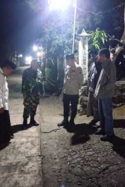 Serka Puryanto Bekali Linmas dan Lanjut Patroli Malam, Wujud Nyata Sinergi Menjaga Keamanan Kismantoro