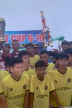 Kalikidang FC Juarai Turnamen Camat Cup U-18 Sokaraja Banyumas 