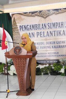 Tiga Pamong Kalurahan Ngestirejo Resmi Dilantik, Panewu Tanjungsari Tekankan Integritas dan Pelayanan Publik