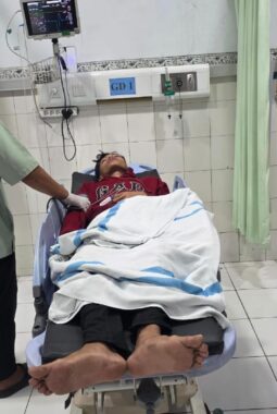 Satu Panggilan 110: Polres Jepara Evakuasi Korban Penipuan yang Pingsan di Masjid Agung