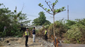 Cegah Karhutla Sejak Dini, Patroli Presisi Sat Samapta Polres Sragen Hentikan Pembakaran Rumput Kering di Kawasan Perkebunan KAI