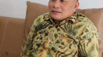 GELOMBANG KETIGA OTOKRATISASI DAN UJIAN KONSOLIDASI DEMOKRASI INDONESIA