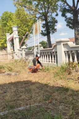 Klien Pos Bapas Blora Gelar Kerja Bakti Sambut HUT Ke-81 Kemerdekaan Republik Indonesia