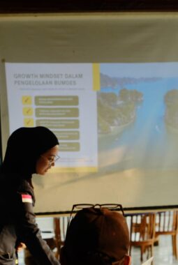 Mahasiswa KKN Undip Dorong Inovasi BUMDes Lewat Growth Mindset