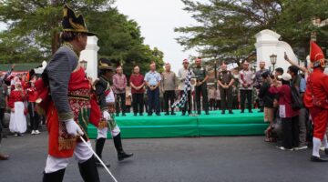 Kirab Malioboro Merah Putih, Ribuan Langkah Bersatu Rayakan Kemerdekaan