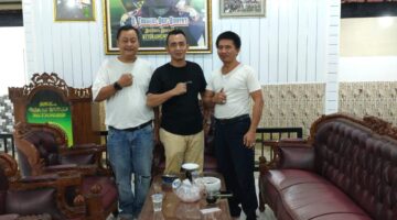 SINERGI LEMBAGA DAN PERS. KETUA DPD GWI KALSEL ISWANDI SILATURAHMI KE KANTOR TTKKBI BANTEN