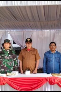 Pemerintah Kecamatan Bungbulang Gelar Gladi Bersih Pengibaran dan Penurunan Bendera HUT Ke-81 Kemerdekaan RI 
